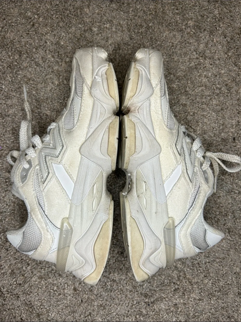 New Balance Kids 9060 Cream/White Chunky Lace-Up Sneakers